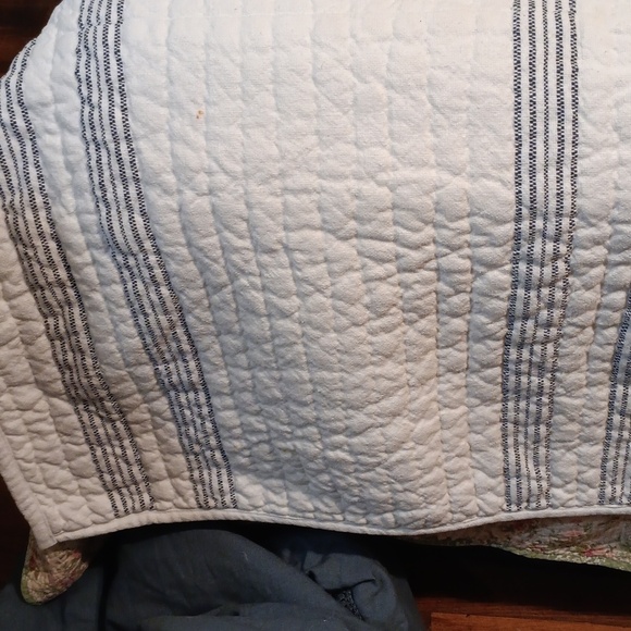 Pottery Barn Striped Quilt - Cream and Black Full/queen - Picture 7 of 15